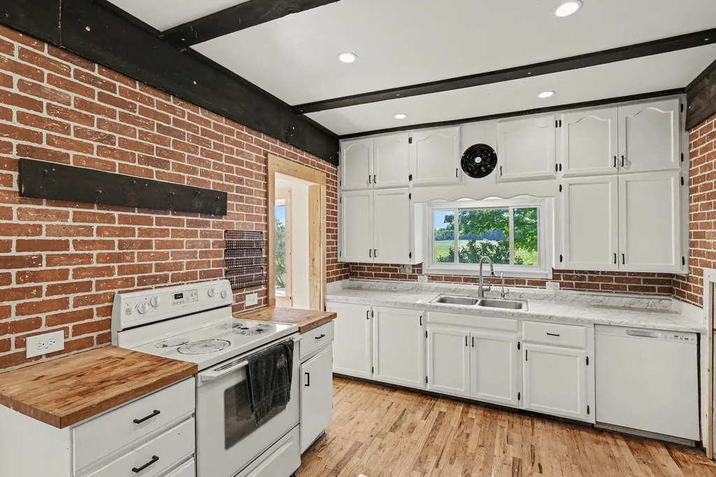 6923 Young Road Bellevue Township MI 49021