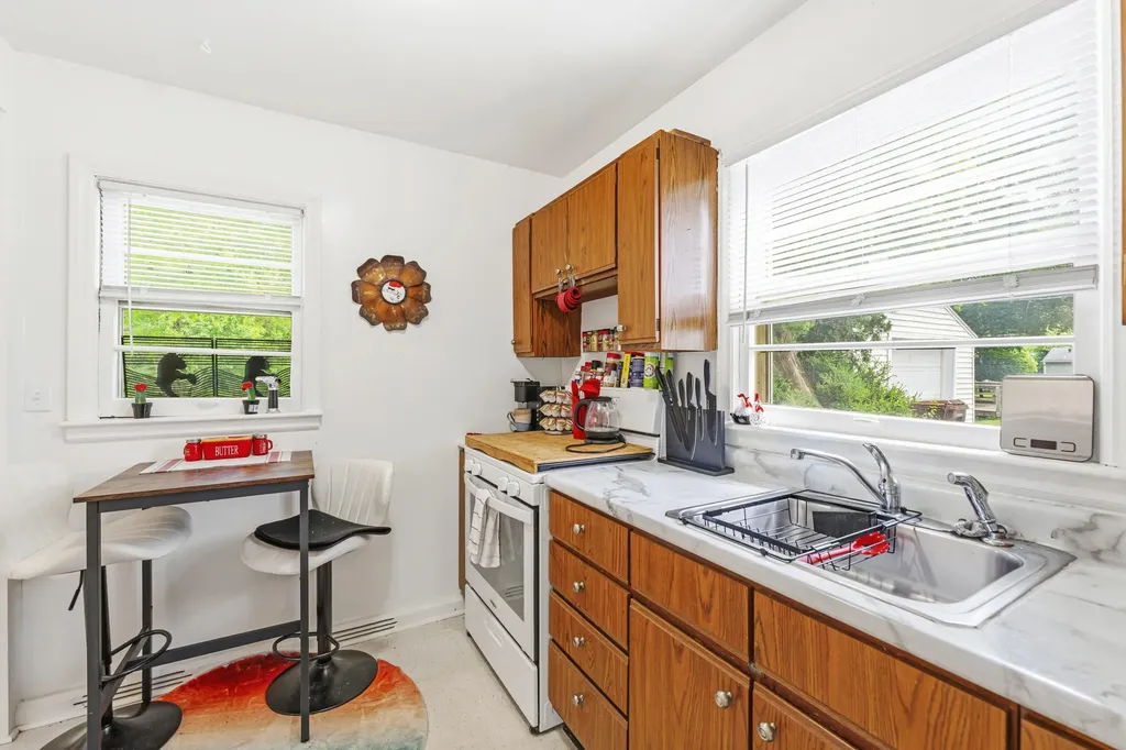 117 Lincoln Street Marshall City MI 49068