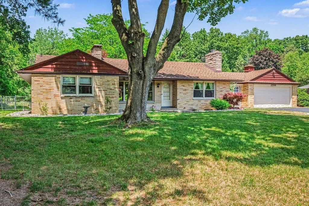 2556 Angling Road Kalamazoo City MI 49008
