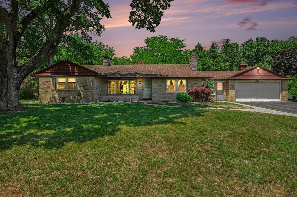 2556 Angling Road Kalamazoo City MI 49008