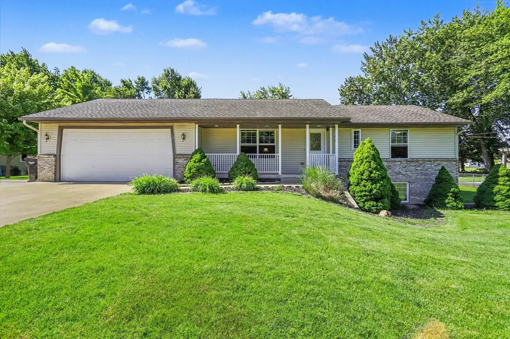 1716 143rd Avenue Dorr Township MI 49323