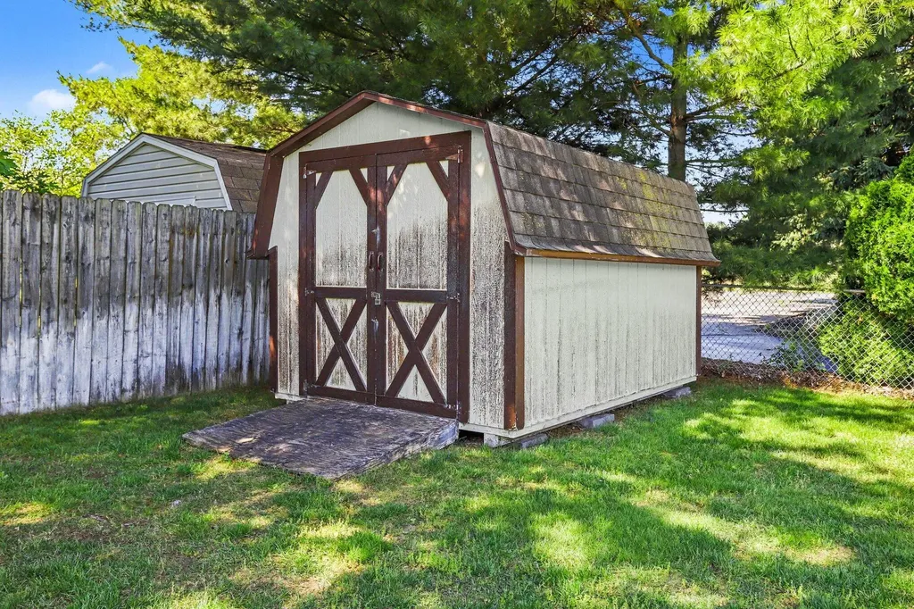 1716 143rd Avenue Dorr Township MI 49323