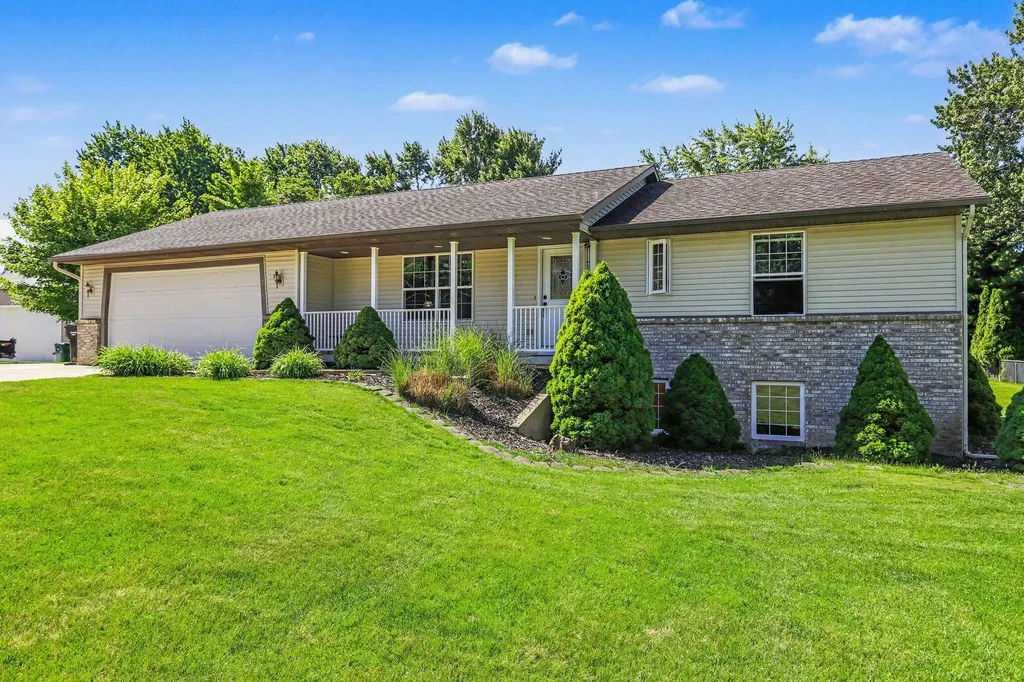 1716 143rd Avenue Dorr Township MI 49323