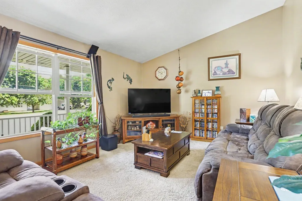 1716 143rd Avenue Dorr Township MI 49323