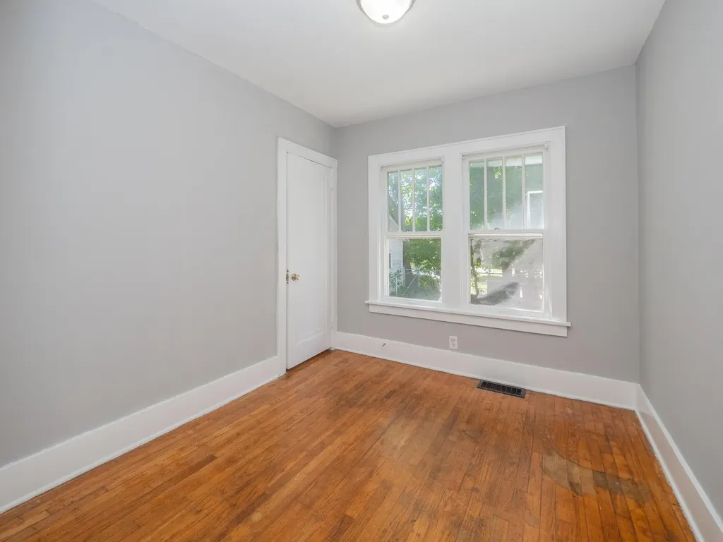 2127 W Main Street Kalamazoo Charter Township MI 49006