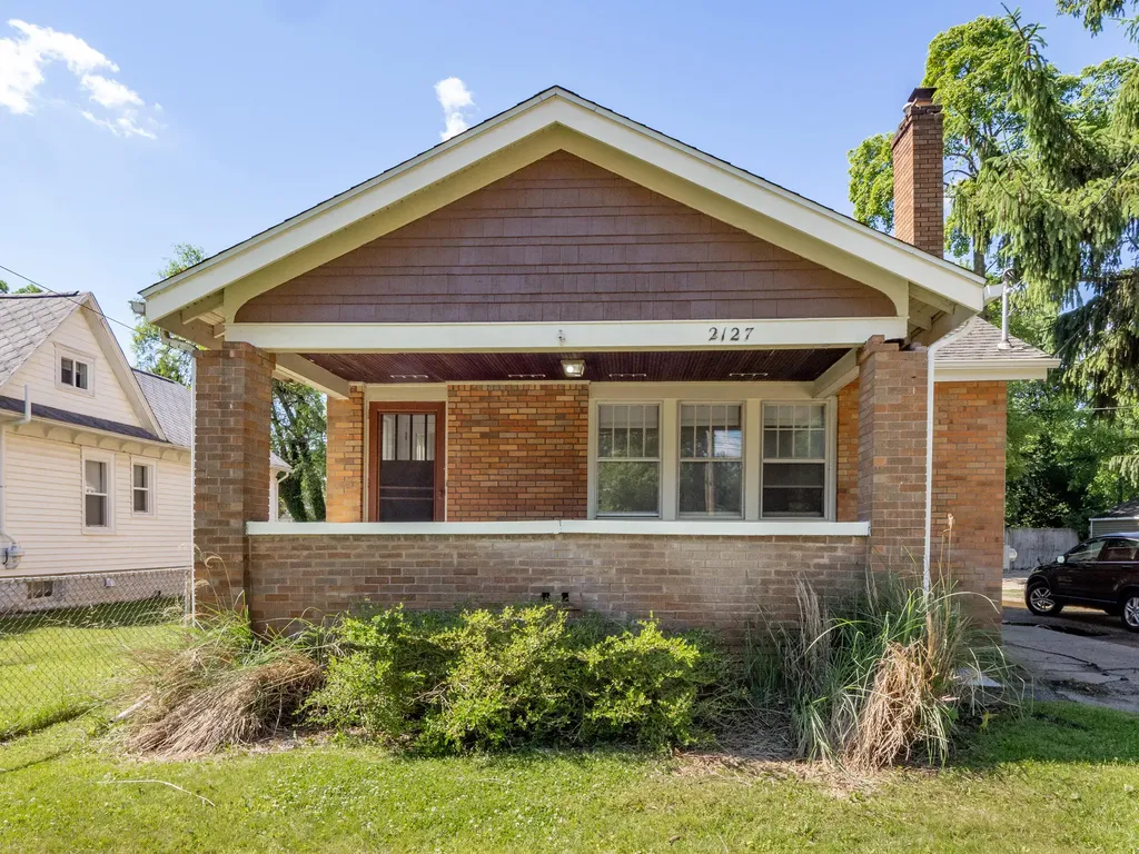 2127 W Main Street Kalamazoo Charter Township MI 49006