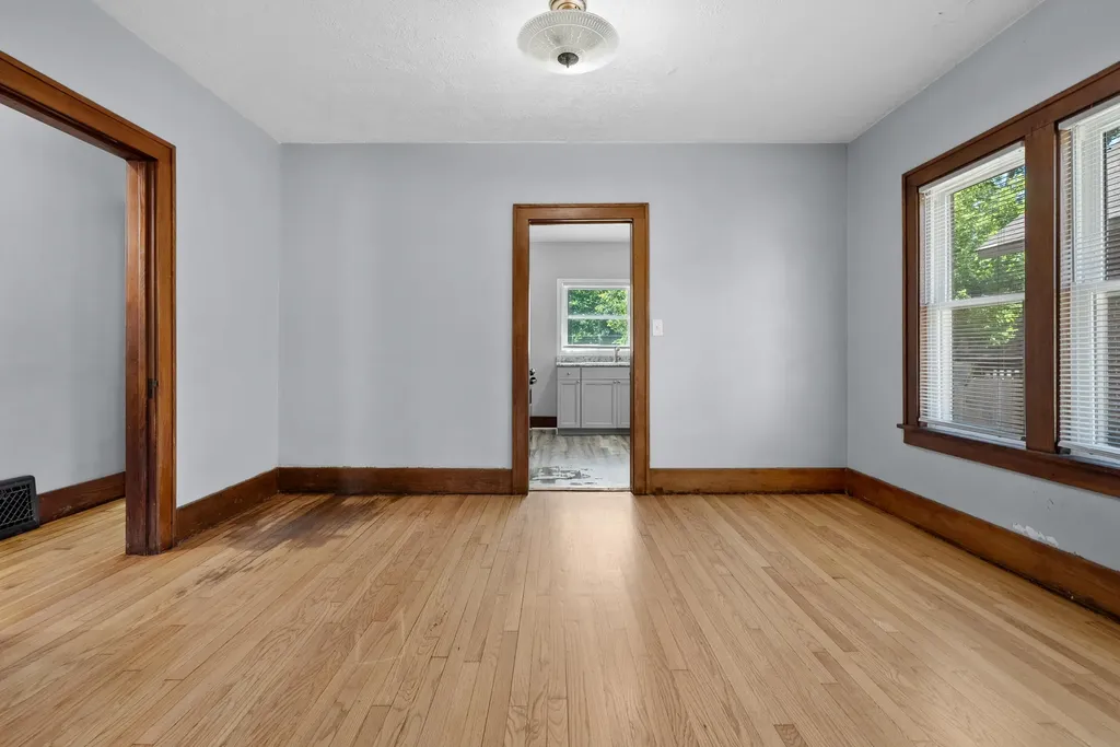 148 E Stockbridge Avenue Kalamazoo City MI 49001