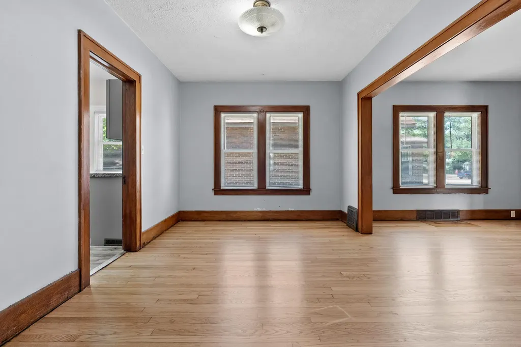 148 E Stockbridge Avenue Kalamazoo City MI 49001