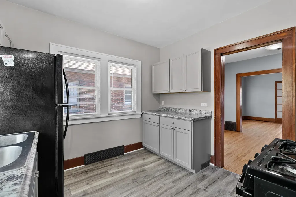 148 E Stockbridge Avenue Kalamazoo City MI 49001