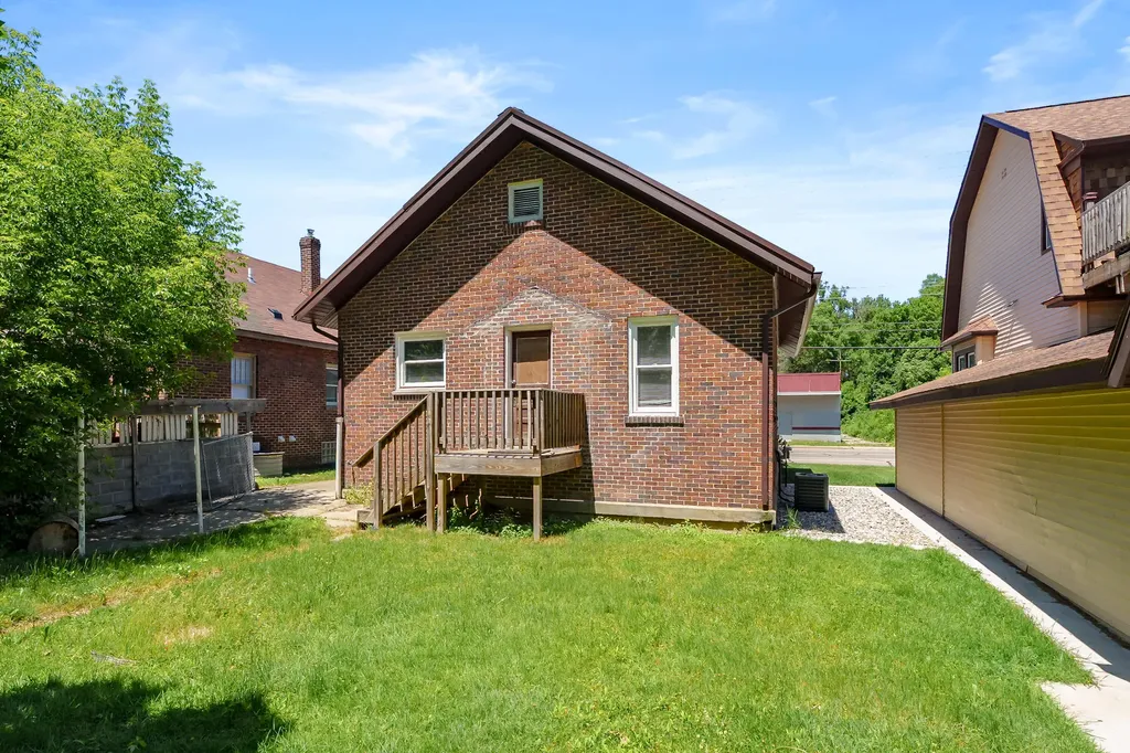 148 E Stockbridge Avenue Kalamazoo City MI 49001