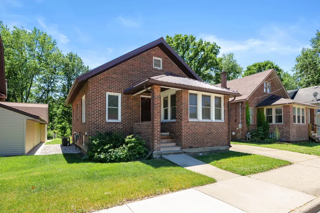 148 E Stockbridge Avenue Kalamazoo City MI 49001