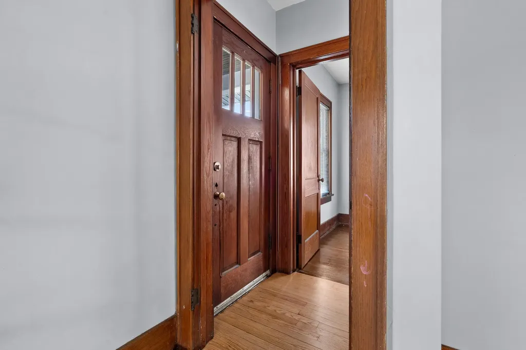 148 E Stockbridge Avenue Kalamazoo City MI 49001