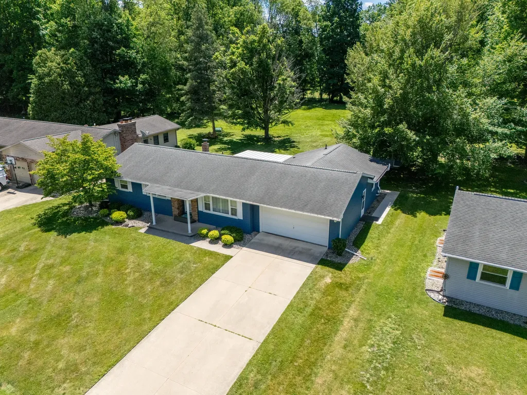 600 North Drive E Marshall City MI 49068