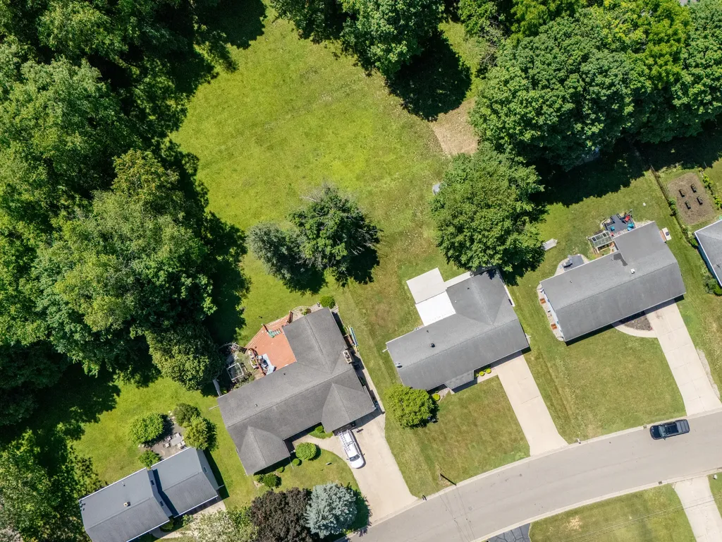 600 North Drive E Marshall City MI 49068