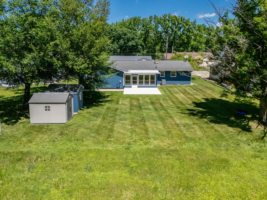 600 North Drive E Marshall City MI 49068