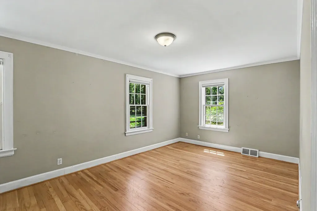 2126 Benjamin Avenue Kalamazoo City MI 49008