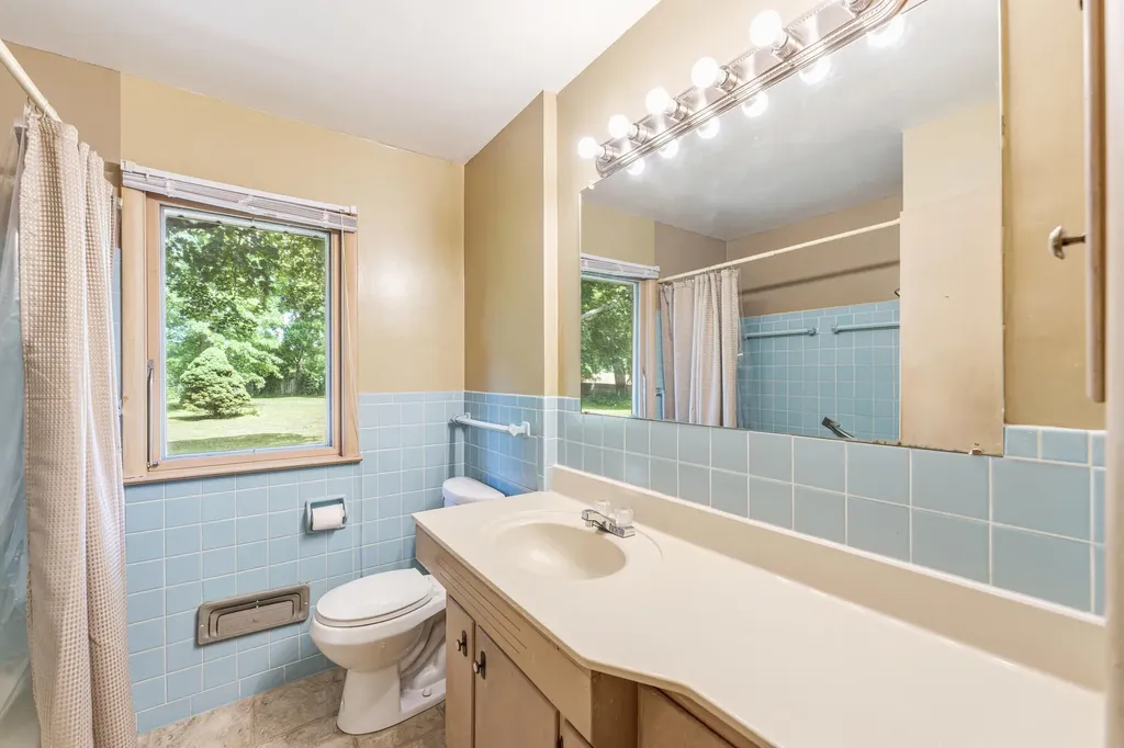 4092 Saratoga Avenue Comstock Charter Township MI 49048