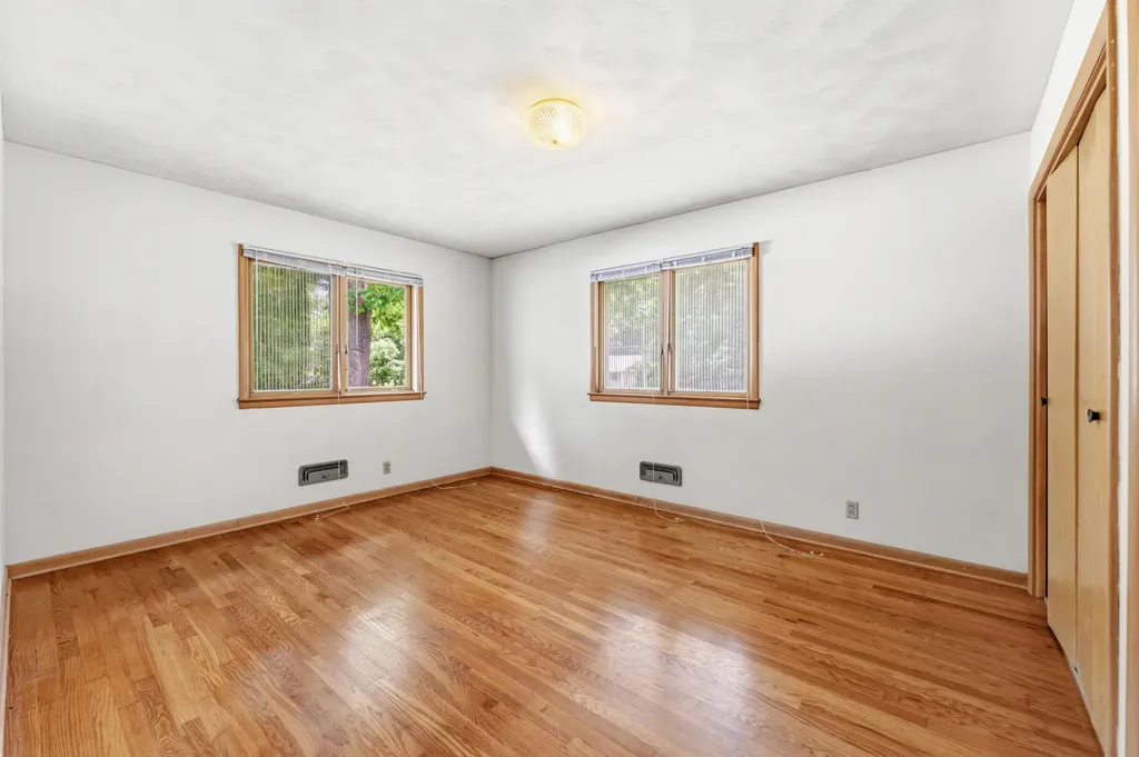 4092 Saratoga Avenue Comstock Charter Township MI 49048