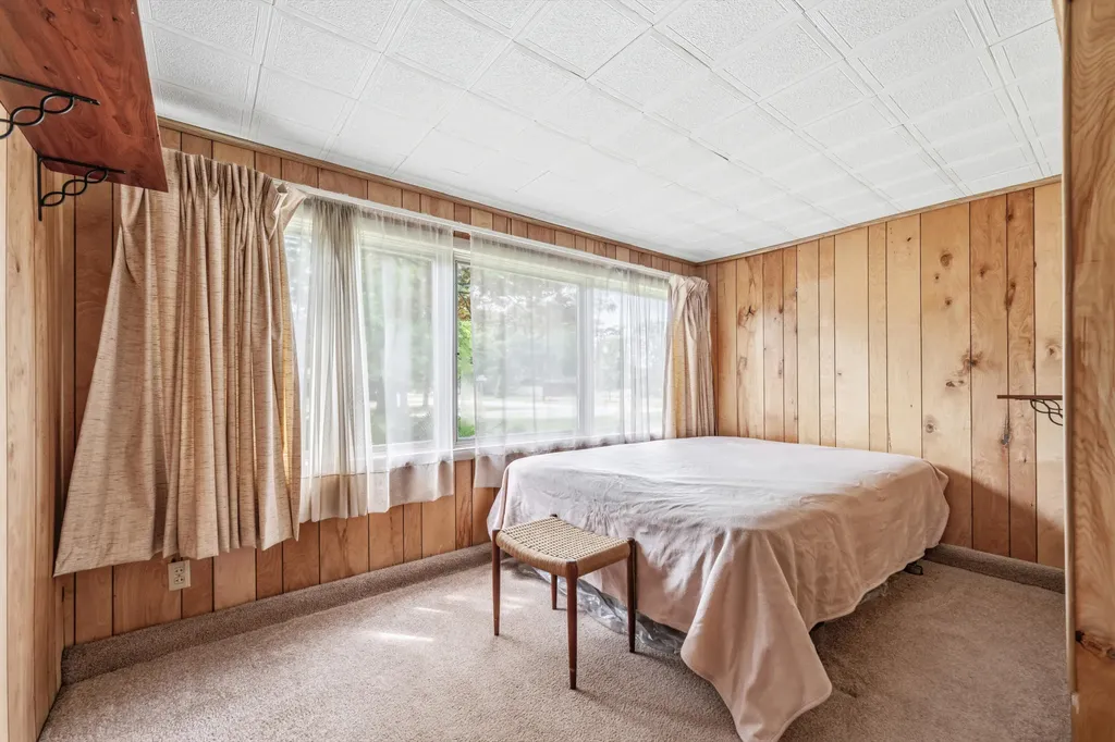 4092 Saratoga Avenue Comstock Charter Township MI 49048