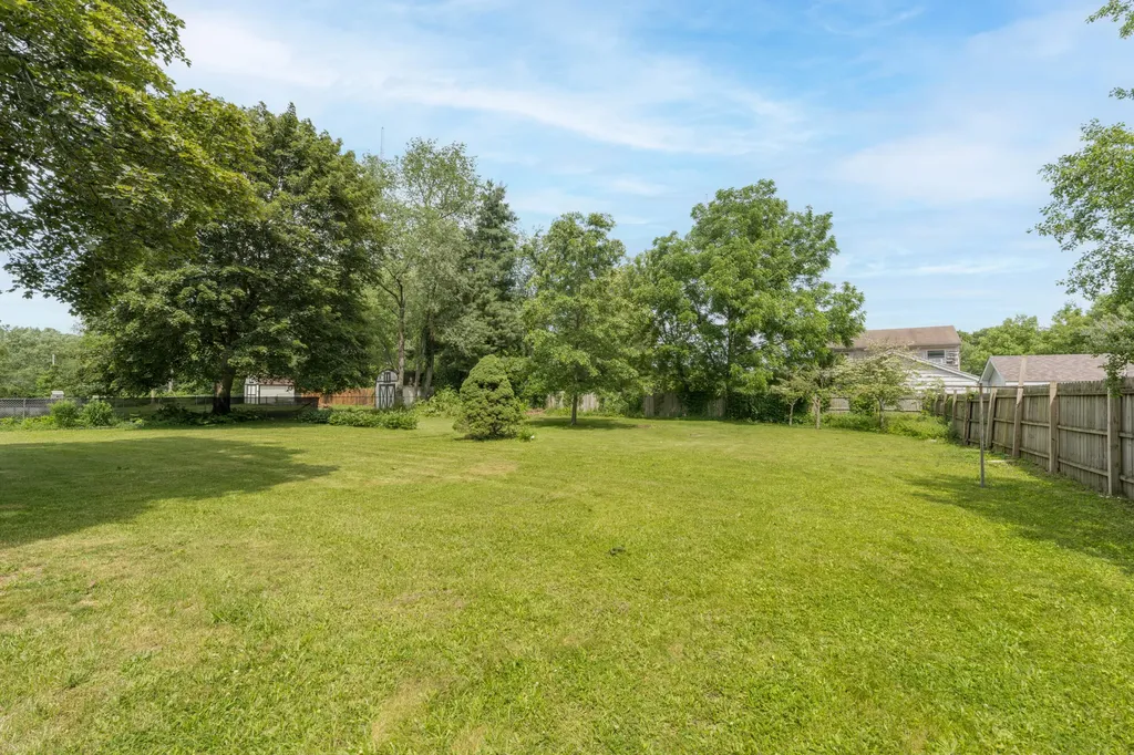 4092 Saratoga Avenue Comstock Charter Township MI 49048
