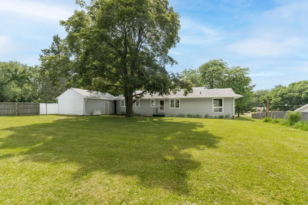 4092 Saratoga Avenue Comstock Charter Township MI 49048