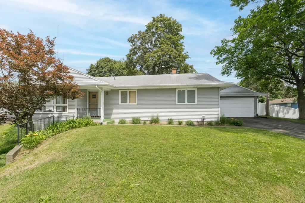 4092 Saratoga Avenue Comstock Charter Township MI 49048