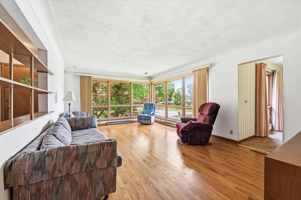 4092 Saratoga Avenue Comstock Charter Township MI 49048