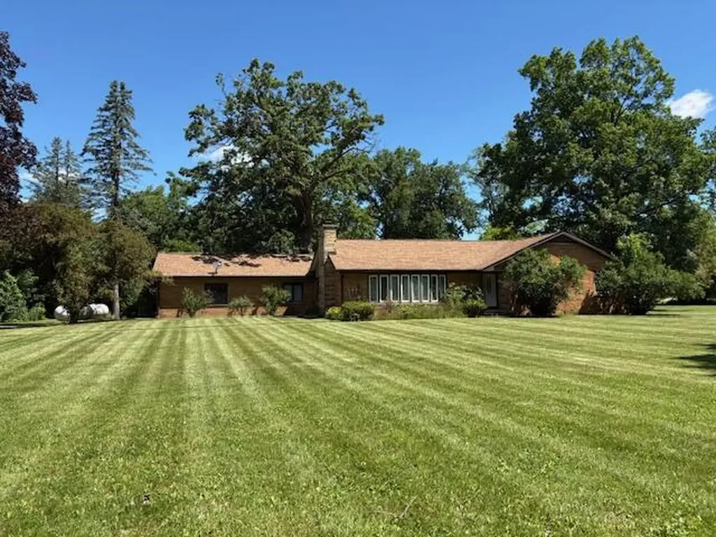 6135 E O Avenue Pavilion Township MI 49048