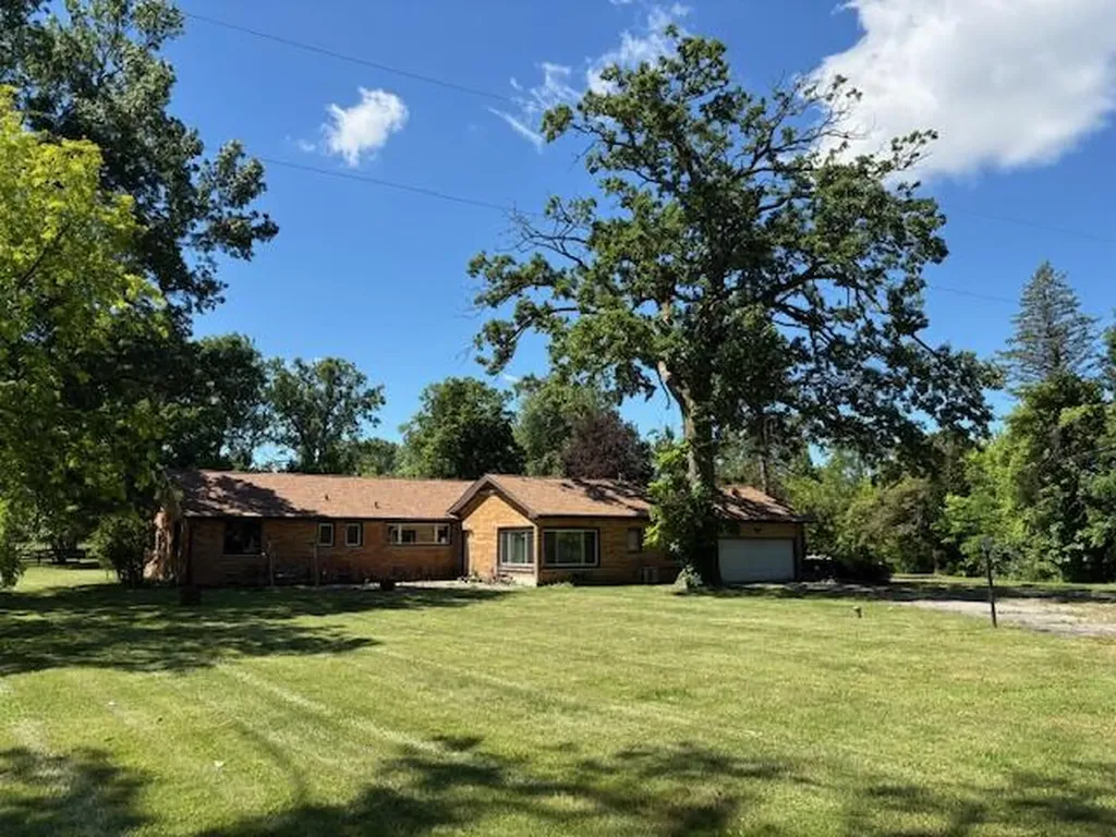 6135 E O Avenue Pavilion Township MI 49048