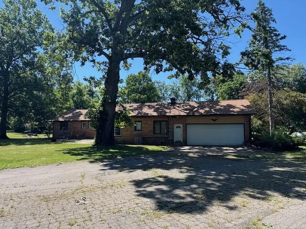 6135 E O Avenue Pavilion Township MI 49048