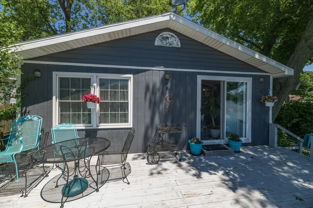 34453 Edgewater Drive Paw Paw Township MI 49079