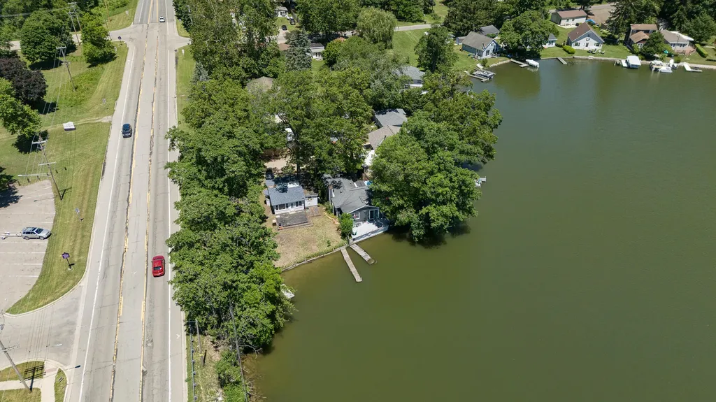 34453 Edgewater Drive Paw Paw Township MI 49079