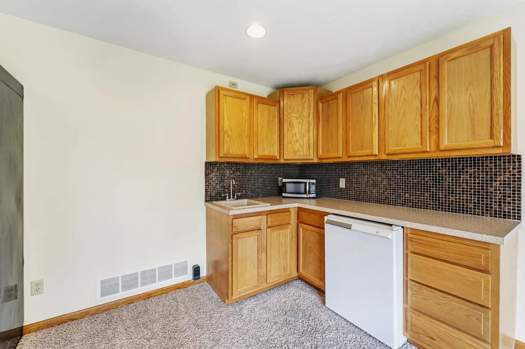 2124 Hilltop View Drive Dorr Township MI 49323