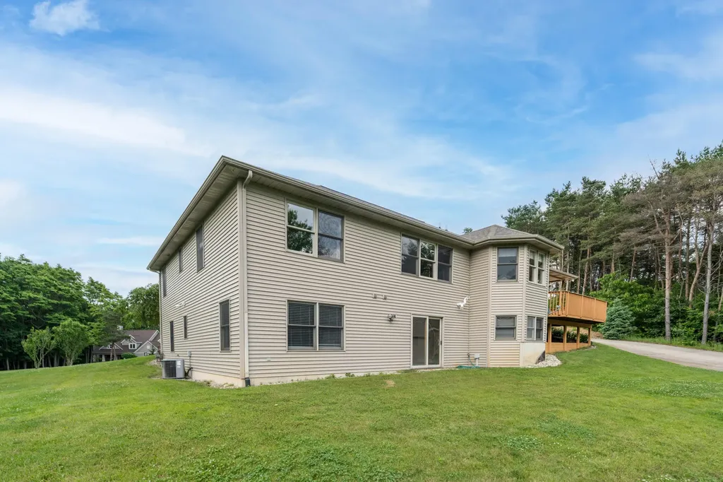 2124 Hilltop View Drive Dorr Township MI 49323