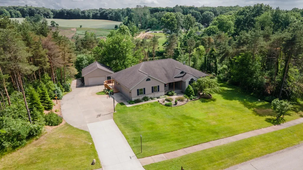2124 Hilltop View Drive Dorr Township MI 49323