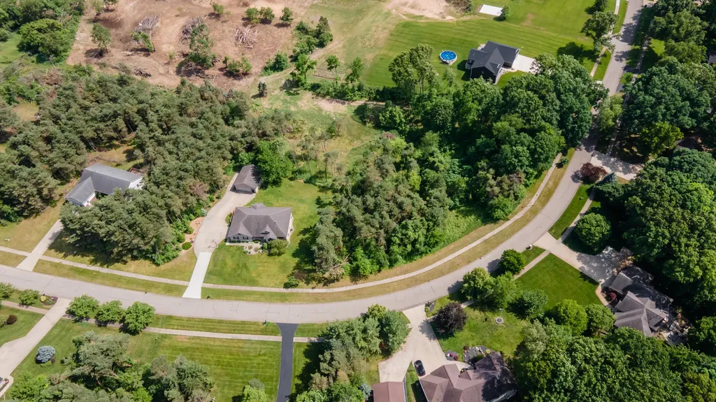 2124 Hilltop View Drive Dorr Township MI 49323