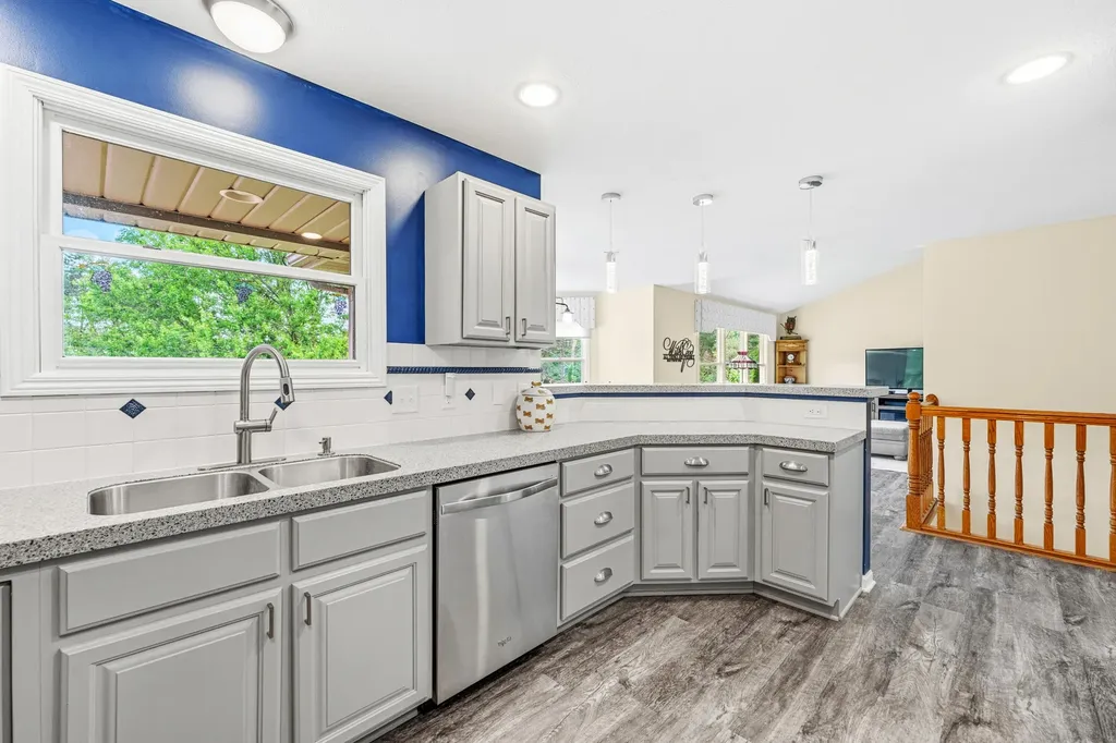2124 Hilltop View Drive Dorr Township MI 49323