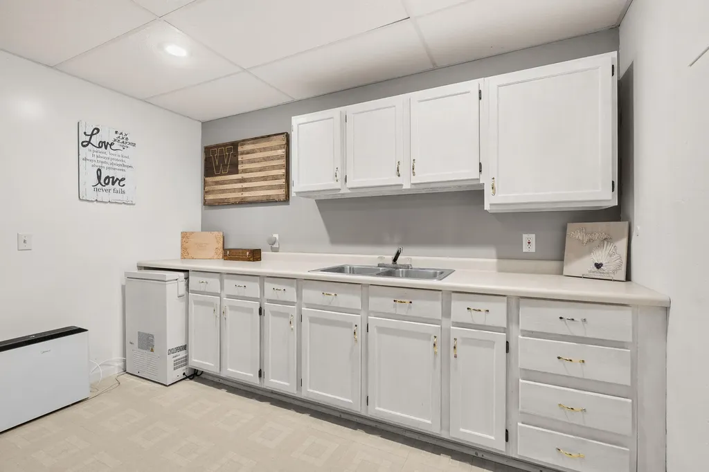 8146 N 27th Street Richland Township MI 49083