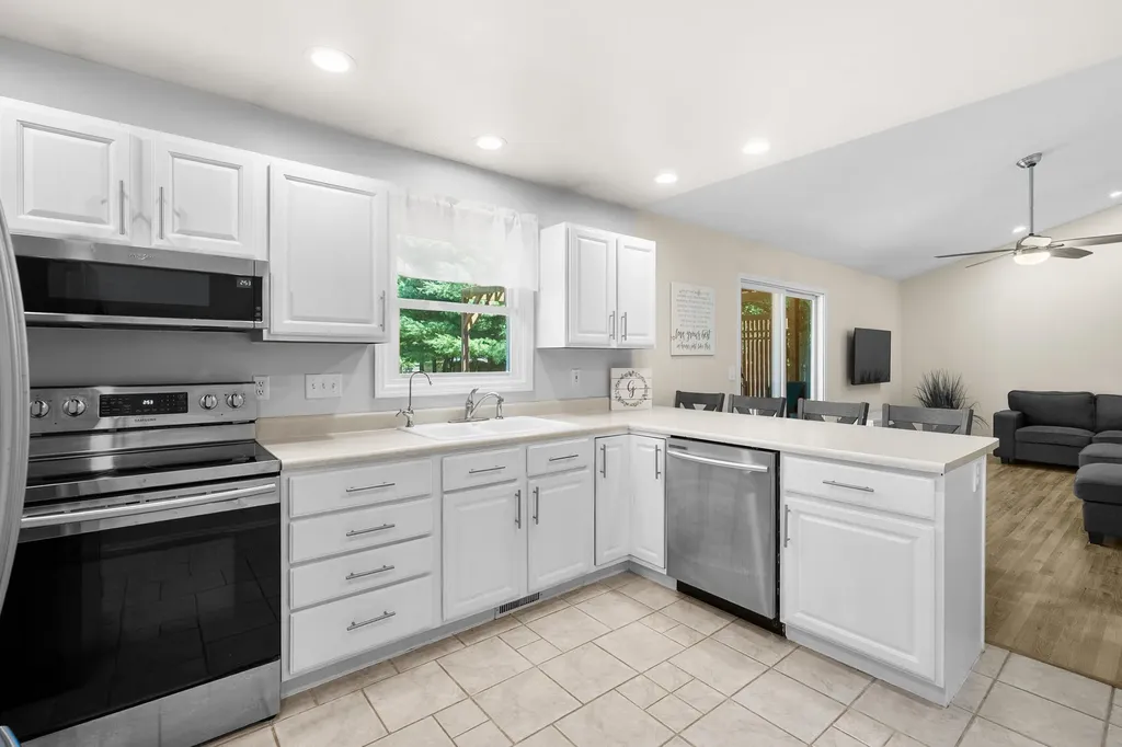 8146 N 27th Street Richland Township MI 49083