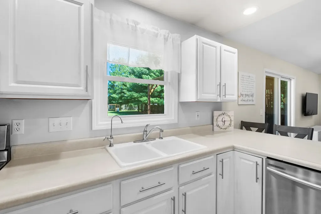 8146 N 27th Street Richland Township MI 49083