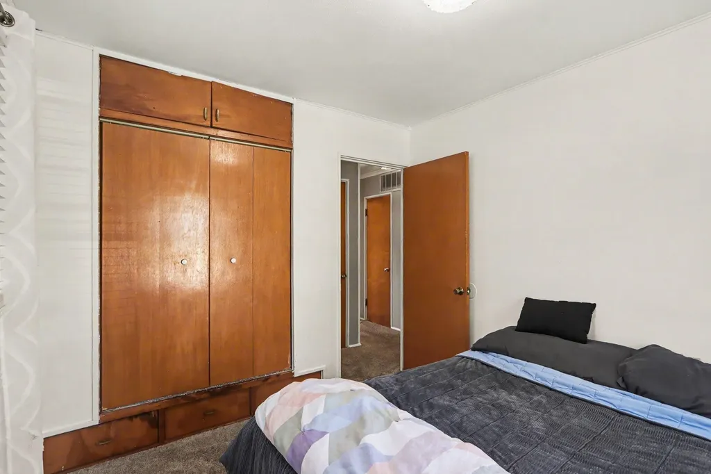 4215 Pembrook Street Kalamazoo City MI 49008