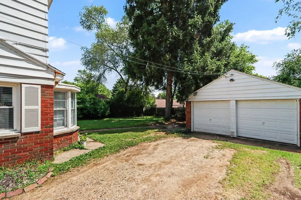 4215 Pembrook Street Kalamazoo City MI 49008