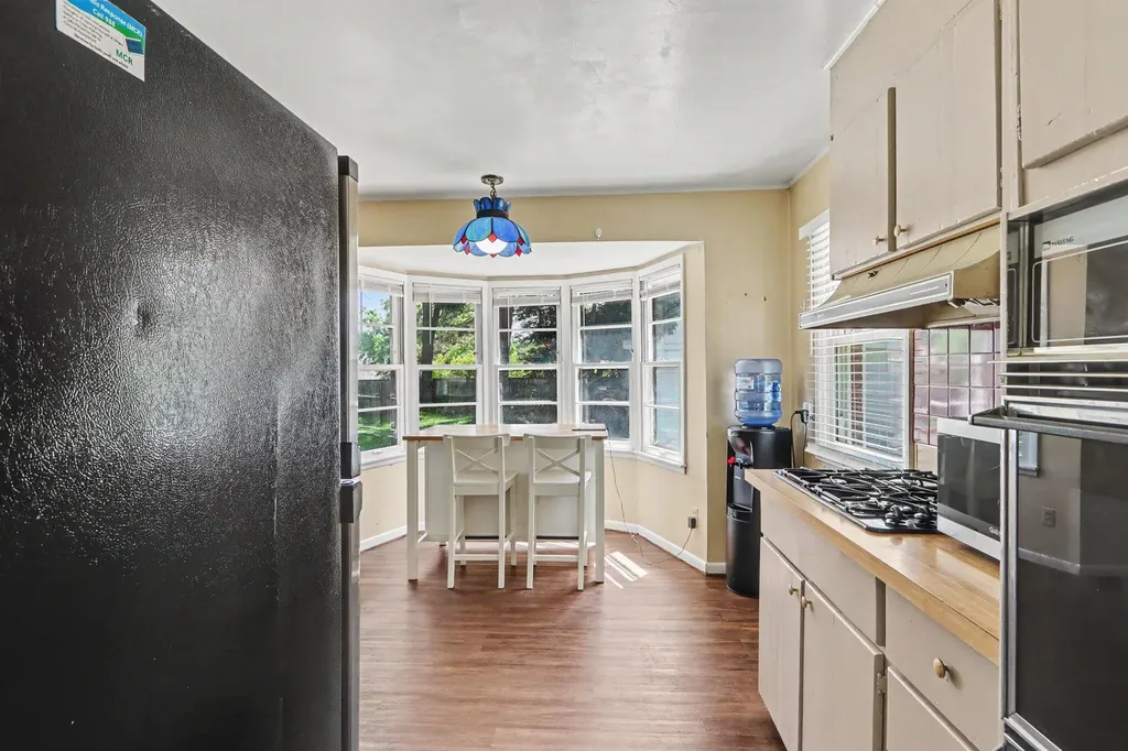 4215 Pembrook Street Kalamazoo City MI 49008