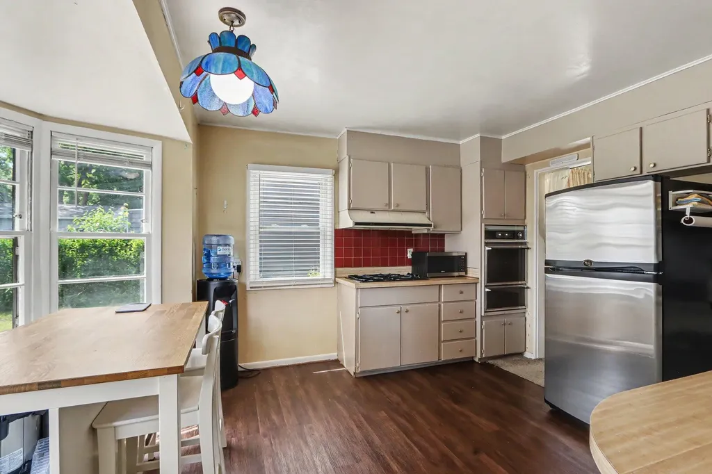 4215 Pembrook Street Kalamazoo City MI 49008