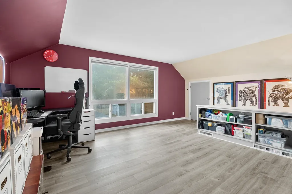 1222 Lakeway Avenue Kalamazoo City MI 49001