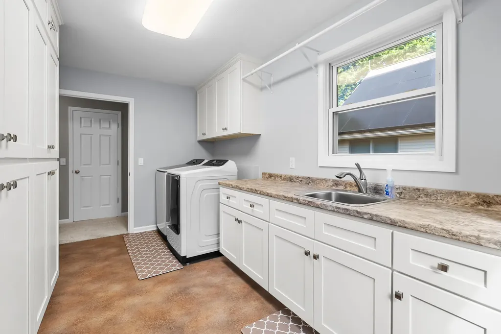 2136 Ames Drive Portage City MI 49002