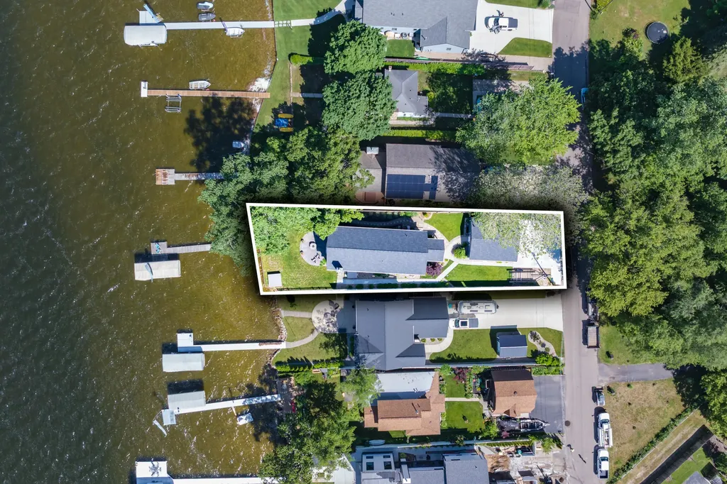 2136 Ames Drive Portage City MI 49002