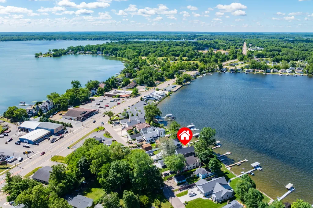 2136 Ames Drive Portage City MI 49002