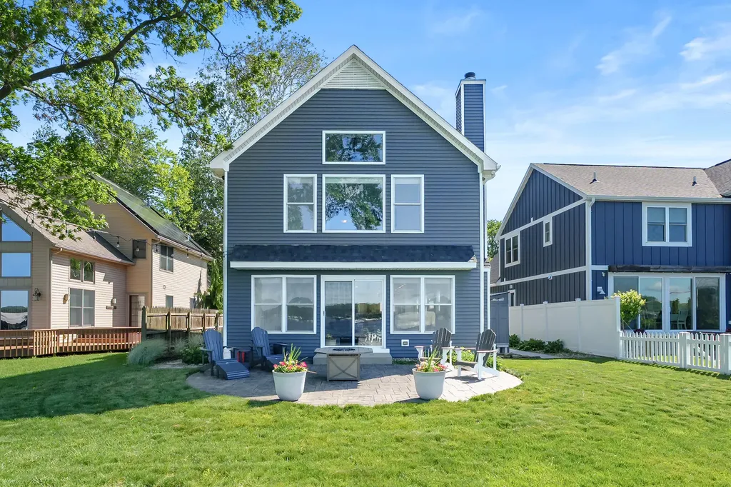 2136 Ames Drive Portage City MI 49002