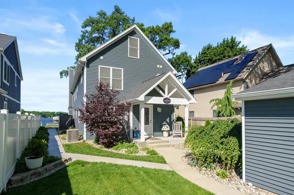 2136 Ames Drive Portage City MI 49002